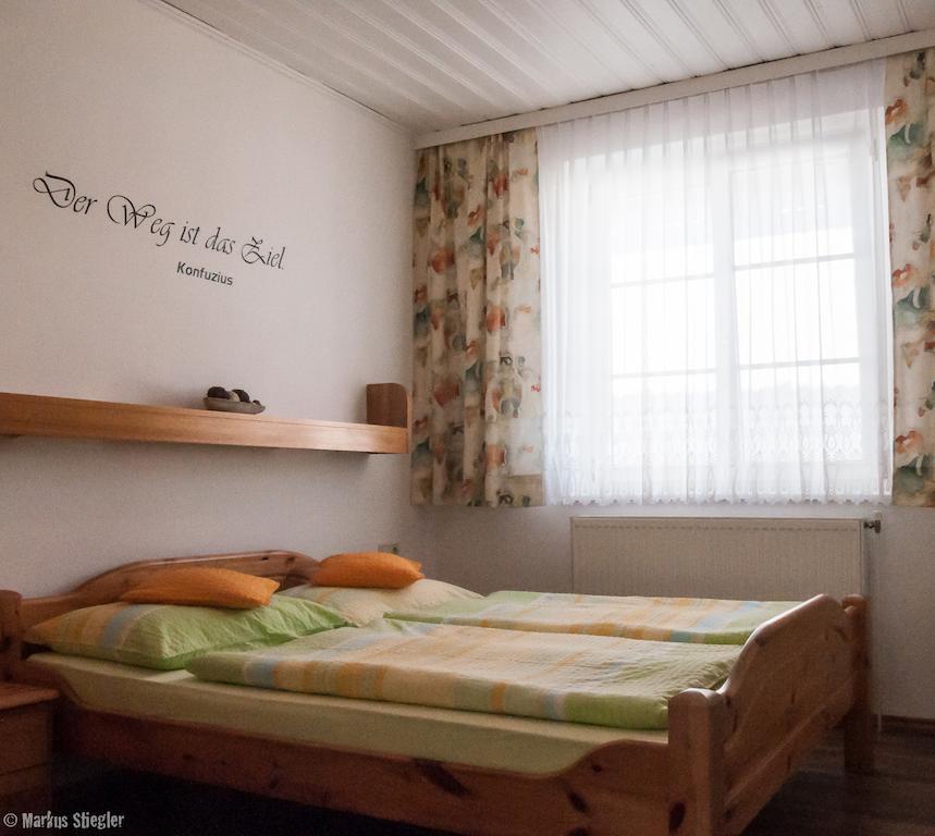 Gaestehaus Ringbauer Podersdorf am See Phòng bức ảnh